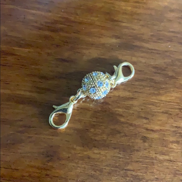 Set of 4 Chain extension 1.5in magnetic clasp. - Picture 8 of 8